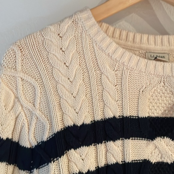 🆕 LL Bean Striped Fisherman’s Crew Neck Sweater, Cream/Navy. Size XL - Picture 3 of 10